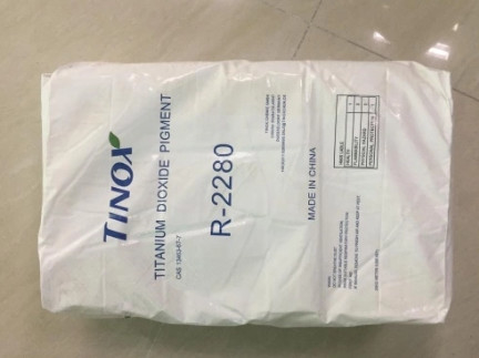 TINOX R-2280 Plásticos de alta concentración Masterbatch Tono bajo azul Excelente capacidad de procesamiento