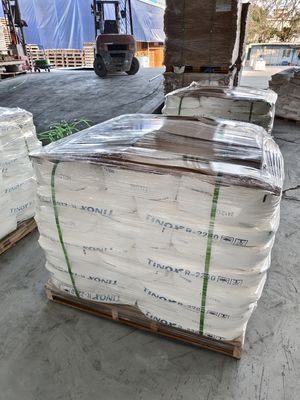 Un buen precio. TINOX Sulphate Process Rutile Pigment Titanium Dioxide Excellent Hydrophobic R-2280 en línea